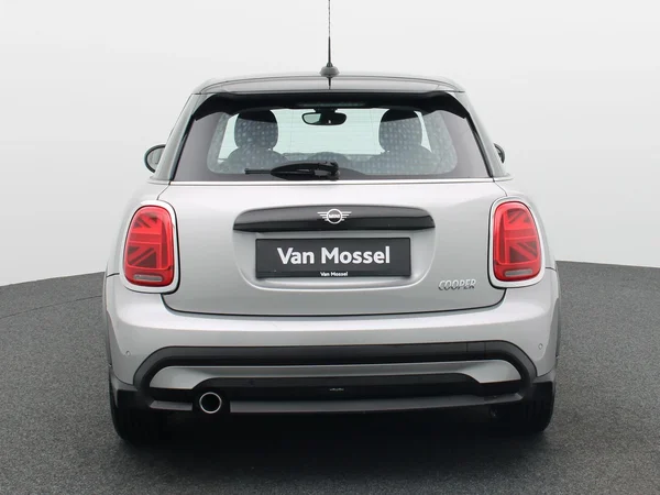 MINI Cooper (2024) — foto 20 van 23