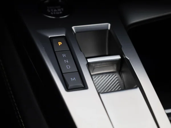 Peugeot 408 (2023) — foto 11 van 47