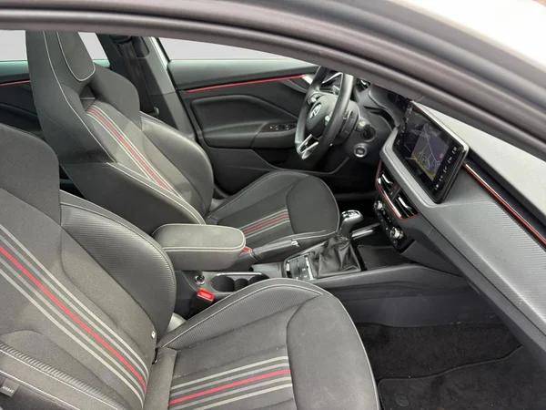 SKODA Scala (2024) — foto 8 van 14