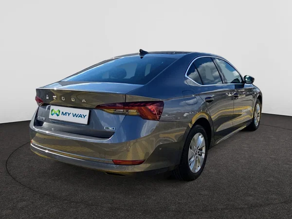 SKODA Octavia (2023) — foto 24 van 24