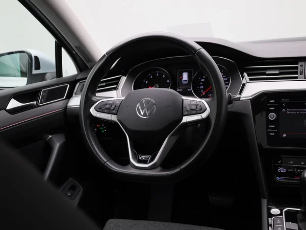 Volkswagen Passat (2024) — foto 37 van 37