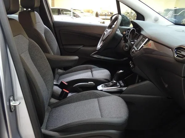 Opel Crossland (2021) — foto 3 van 19