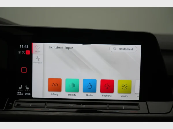 VOLKSWAGEN Golf VIII eHybrid (PHEV) (2020) — foto 31 van 31