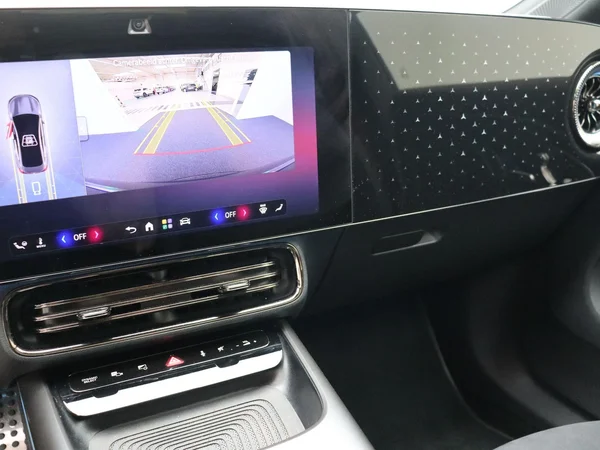 Mercedes-Benz CLA (2025) — foto 6 van 29