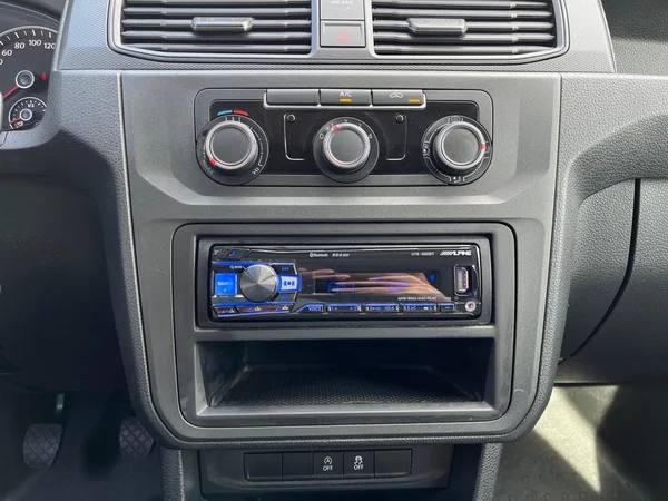 VOLKSWAGEN Caddy Van Dsl (2020) — foto 17 van 17