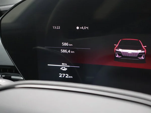 AUDI A6 Sportback e-tron (2026) — foto 13 van 22