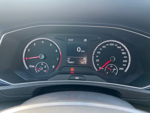 VOLKSWAGEN T-Roc (2021) — foto 19 van 20
