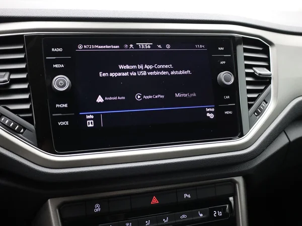 VOLKSWAGEN T-Roc (2021) — foto 11 van 20