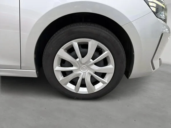Opel Corsa (2024) — foto 13 van 16
