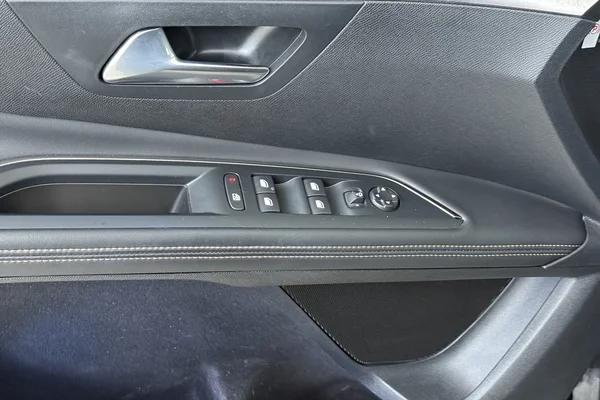 Peugeot 5008 (2024) — foto 8 van 17