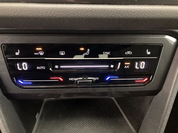 VOLKSWAGEN Tiguan Allspace (2023) — foto 21 van 36