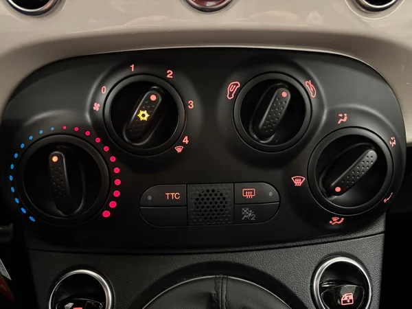 ABARTH 595C (2019) — foto 15 van 15