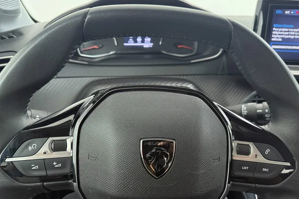 Peugeot 208 (2025) — foto 10 van 34