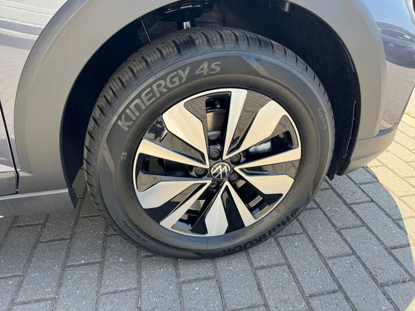 VOLKSWAGEN Taigo (2025) — foto 21 van 24