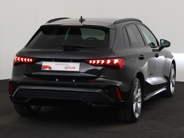 AUDI A3 Sportback (2025) — foto 11 van 18