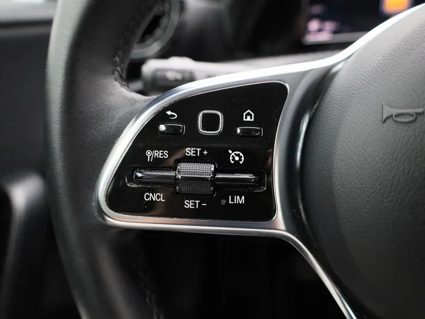Mercedes-Benz A-Klasse (2022) — foto 9 van 39
