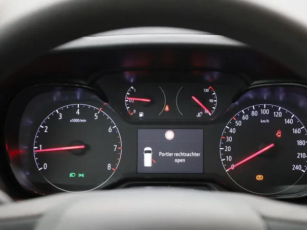Opel Combo Life (2022) — foto 2 van 36