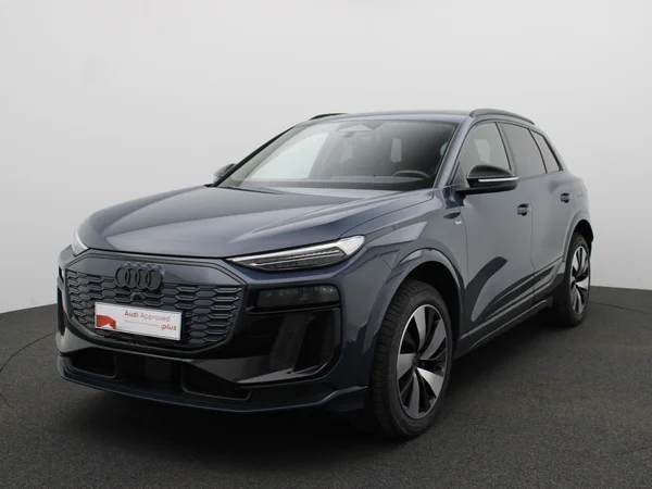 AUDI Q6 e-tron (2024) — foto 1 van 20