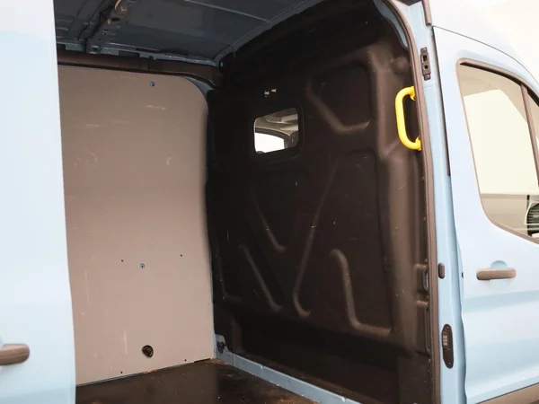 Ford Transit (2023) — foto 6 van 39