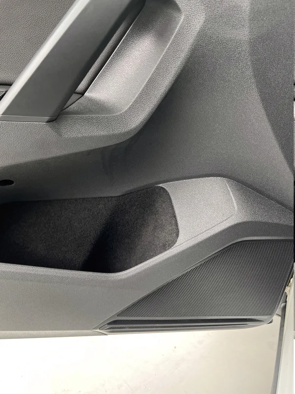 Volkswagen Tiguan (2022) — foto 39 van 47