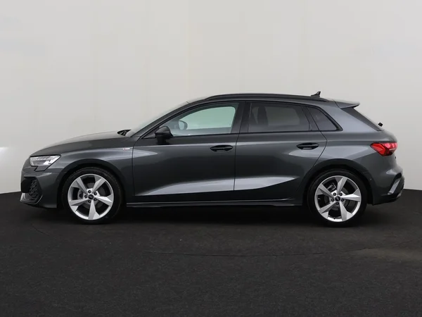 AUDI A3 Sportback (2025) — foto 13 van 18