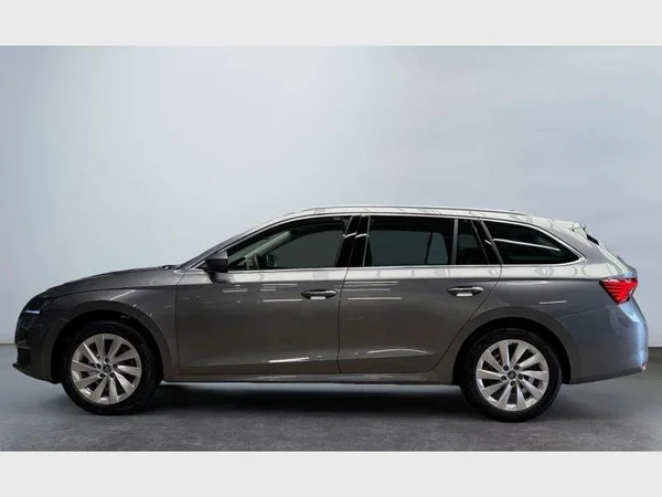 Skoda Octavia Combi (2026) — foto 9 van 15