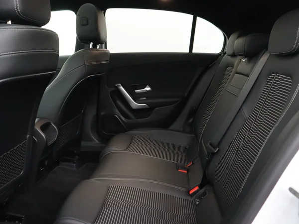 MERCEDES A 250 (2020) — foto 5 van 31