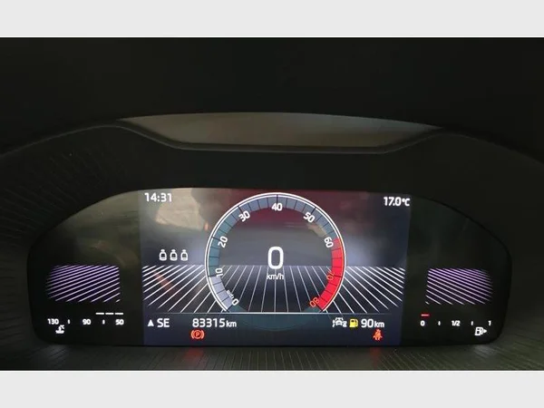 Skoda Karoq (2023) — foto 4 van 29