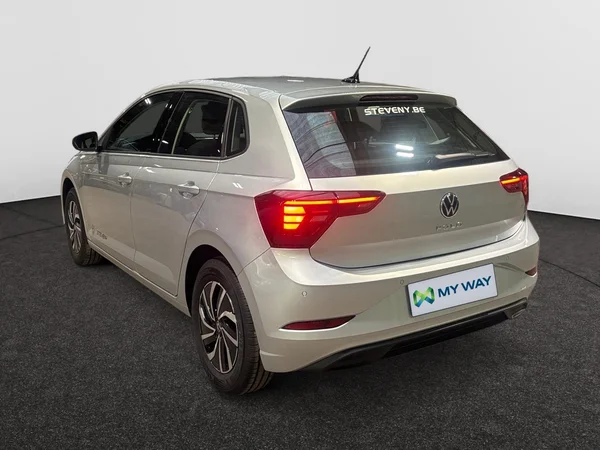 VOLKSWAGEN Polo (2026) — foto 2 van 11