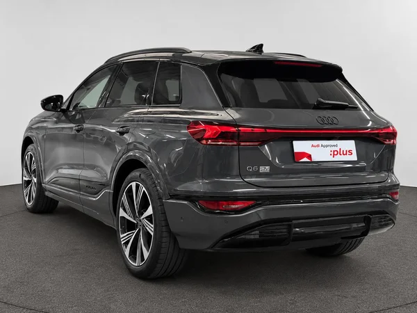 AUDI Q6 e-tron (2026) — foto 8 van 14