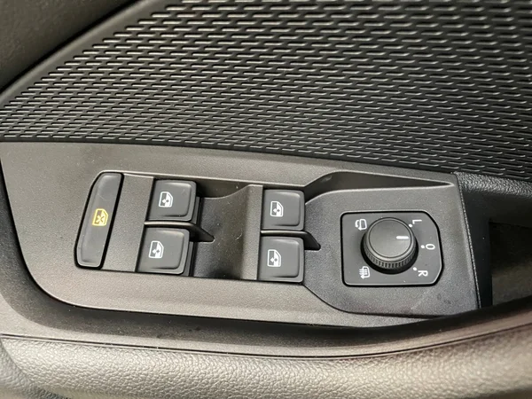 SKODA Octavia Combi (2024) — foto 6 van 15