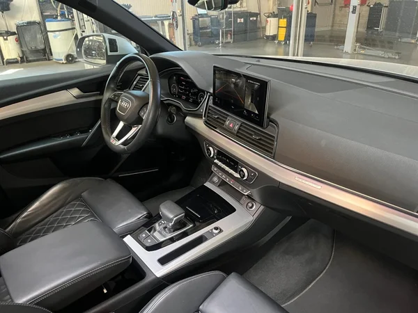AUDI Q5 Sportback PHEV (2021) — foto 9 van 24