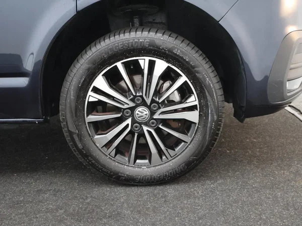 Volkswagen Transporter (2024) — foto 25 van 30