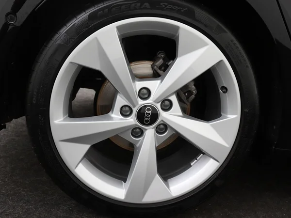AUDI A3 Sportback (2025) — foto 9 van 18