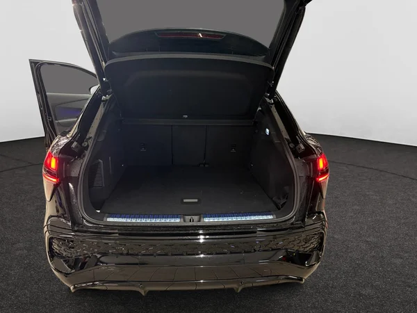 AUDI Q3 Sportback e-hybrid (PHEV) (2026) — foto 17 van 19