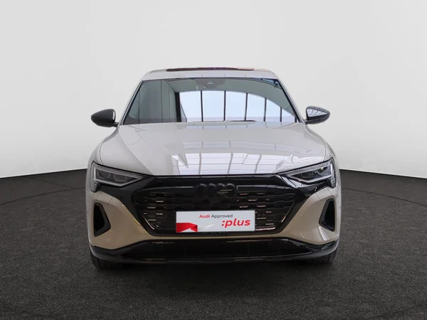 AUDI Q8 e-tron Sportback (2025) — foto 5 van 17