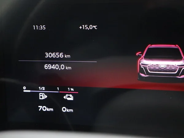 AUDI A5 Avant e-hybrid (PHEV) (2025) — foto 10 van 23