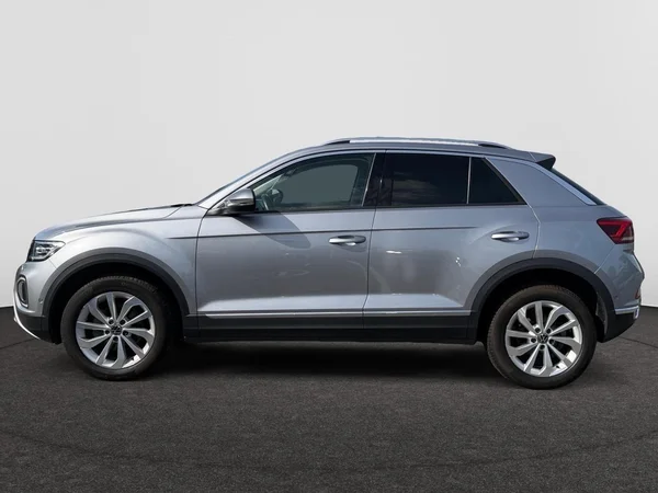 VOLKSWAGEN T-Roc (2022) — foto 20 van 25
