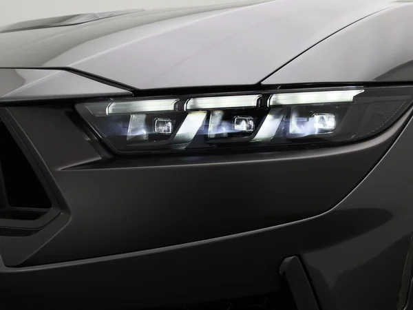 Ford Mustang (2024) — foto 3 van 46