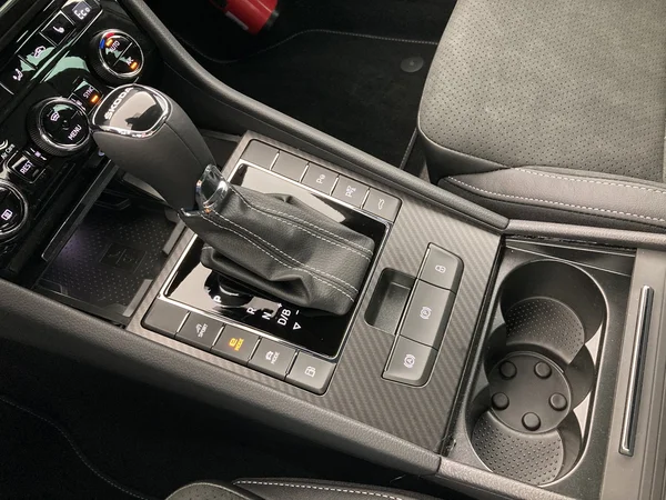 SKODA Superb Combi (2023) — foto 8 van 31