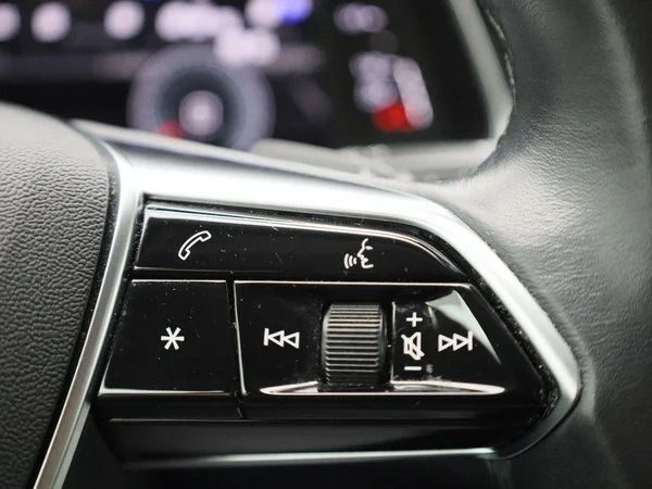 Audi A6 (2022) — foto 21 van 45