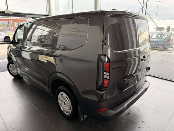 Ford Transit Custom (2025) — foto 16 van 21
