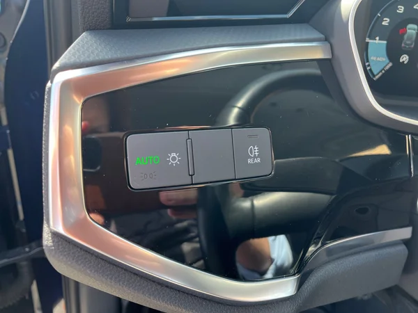 AUDI Q3 (2021) — foto 5 van 20