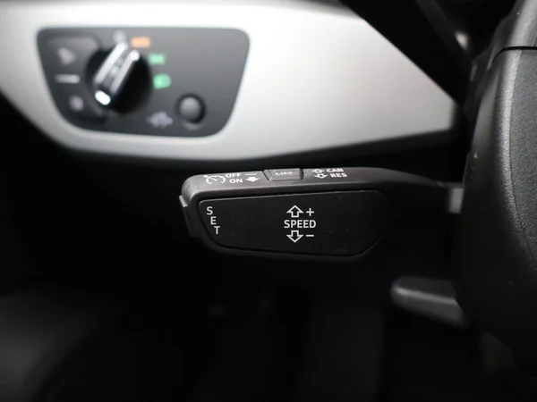 AUDI A4 Avant (2022) — foto 11 van 23