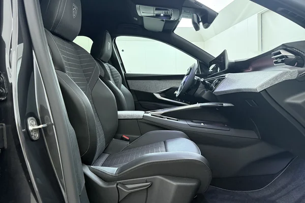 Peugeot 5008 (2025) — foto 17 van 19