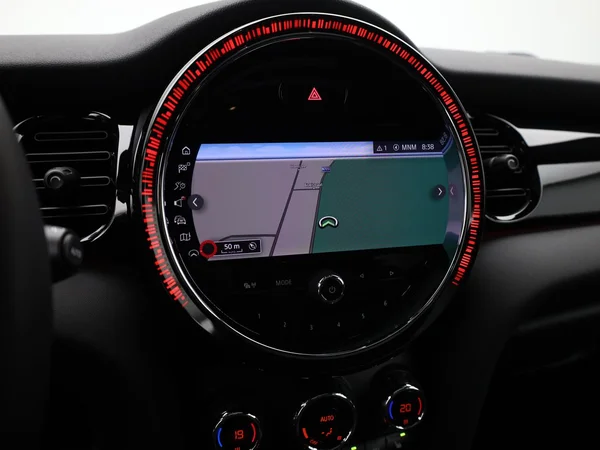 MINI Mini 5 Doors (F55 LCI II) (2022) — foto 9 van 21