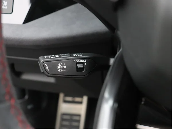 AUDI RS3 Sedan (2026) — foto 2 van 15