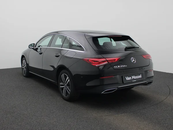 Mercedes-Benz CLA (2022) — foto 12 van 52