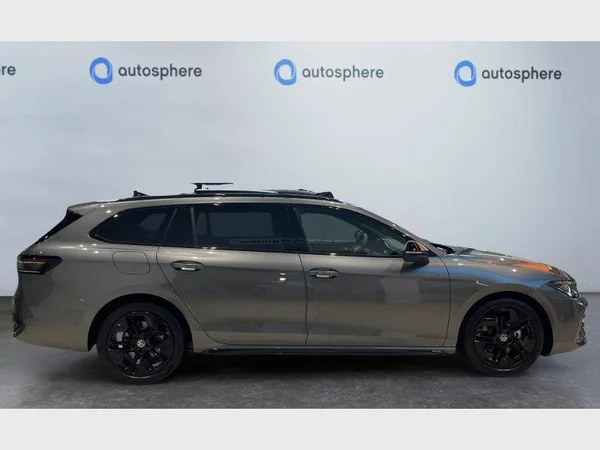VOLKSWAGEN Passat SW (2026) — foto 16 van 21