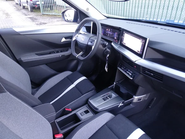 Opel Frontera (2025) — foto 15 van 17